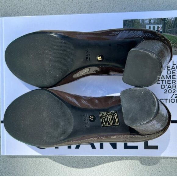 PRADA Brown Patent Leather Bow Block Heel Pumps Size IT37 - Picture 8 of 13